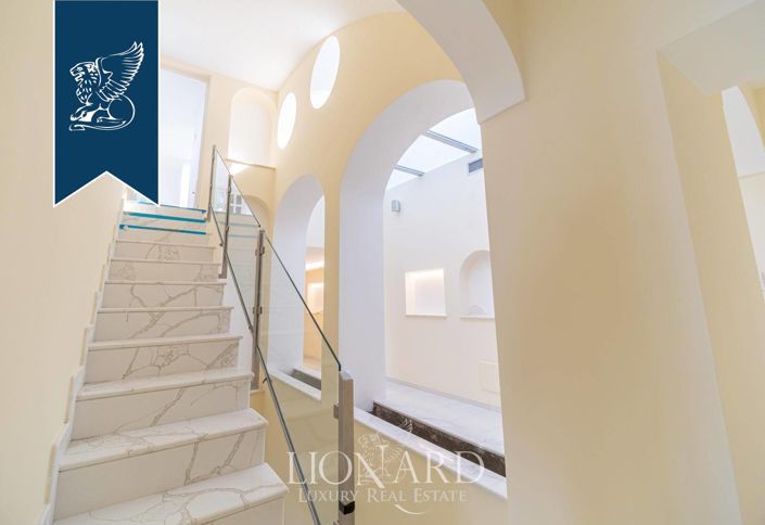 Image No.9-4 Bed Villa for sale