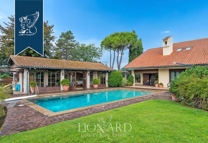 Image No.2-4 Bed Villa for sale