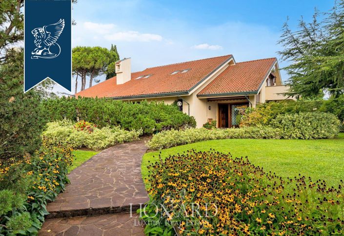 Image No.6-4 Bed Villa for sale
