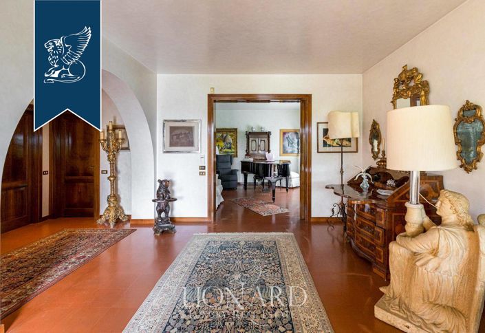 Image No.8-4 Bed Villa for sale