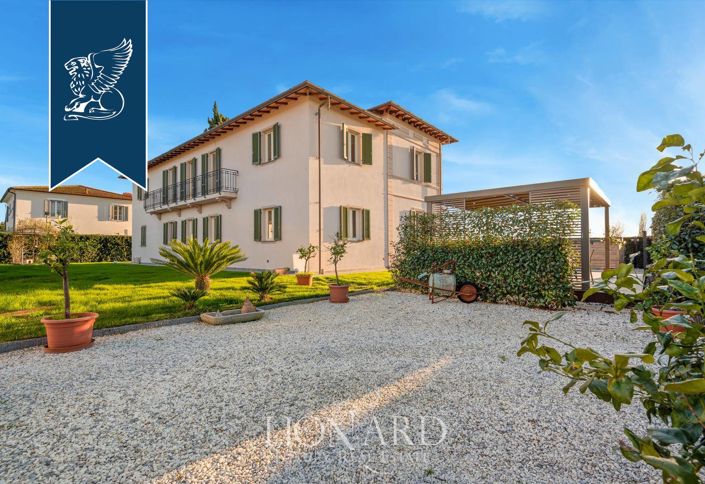 Image No.8-7 Bed Villa for sale