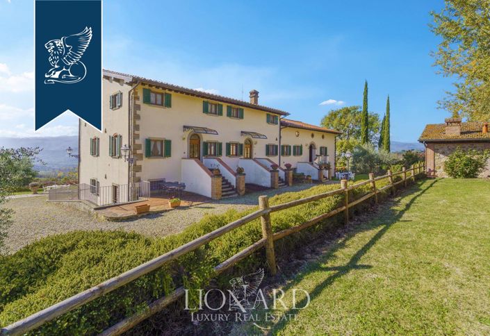 Image No.8-17 Bed Farmhouse for sale