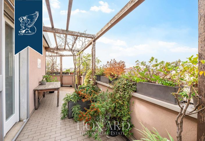 Image No.18-4 Bed Apartment for sale