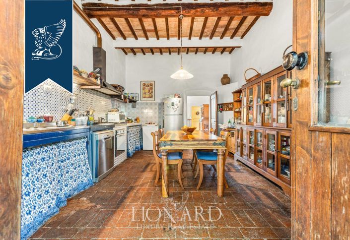 Image No.20-7 Bed Country House for sale