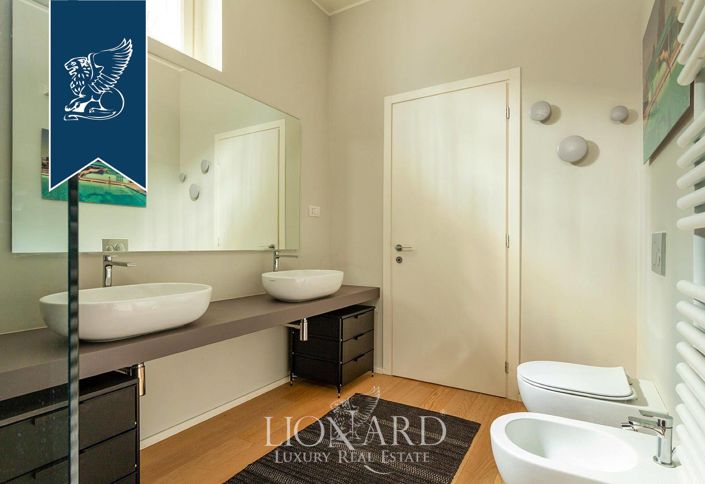 Image No.20-4 Bed Apartment for sale