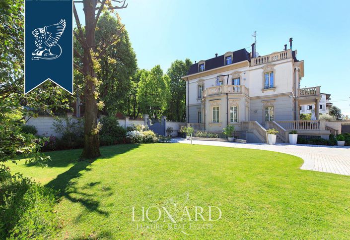 Image No.8-7 Bed Villa for sale