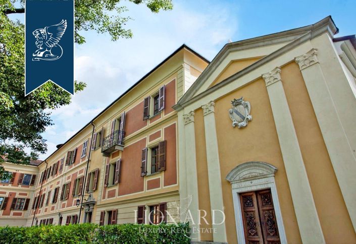 Image No.6-6 Bed Villa for sale