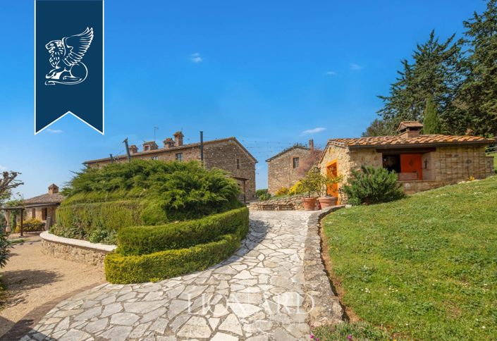 Image No.13-Ferme de 8 chambres à vendre à Volterra