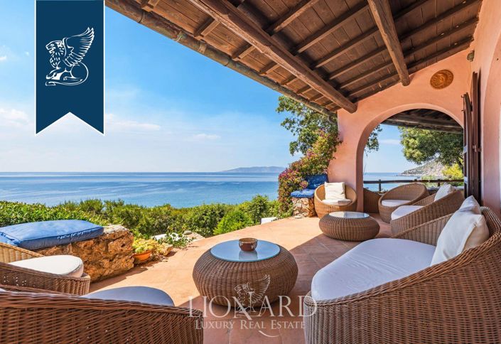 Image No.13-7 Bed Villa for sale