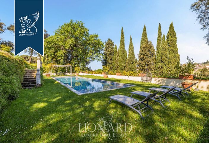 Image No.8-7 Bed Villa for sale