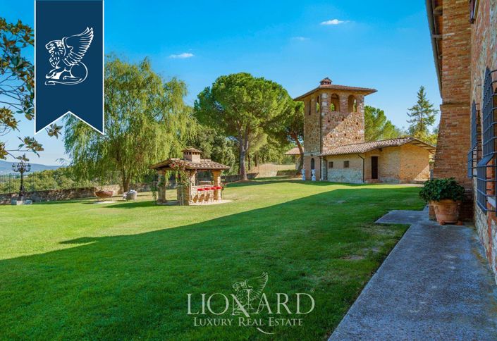 Image No.13-11 Bed Villa for sale