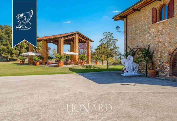 Image No.14-11 Bed Villa for sale