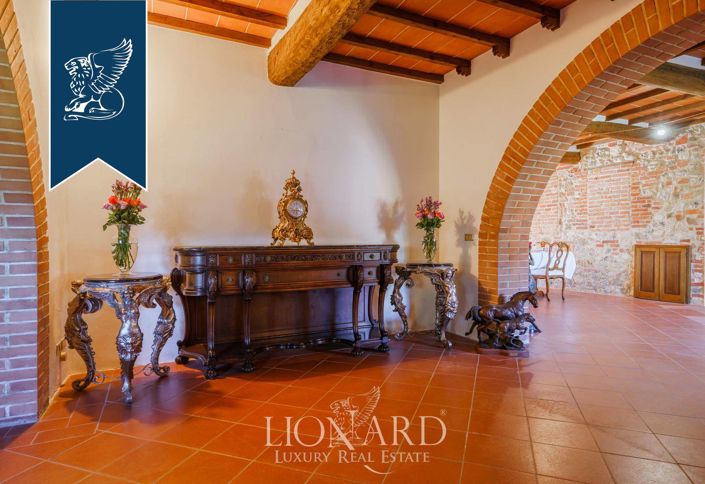 Image No.35-11 Bed Villa for sale