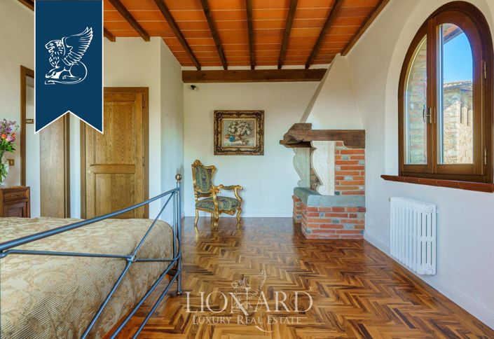 Image No.41-11 Bed Villa for sale