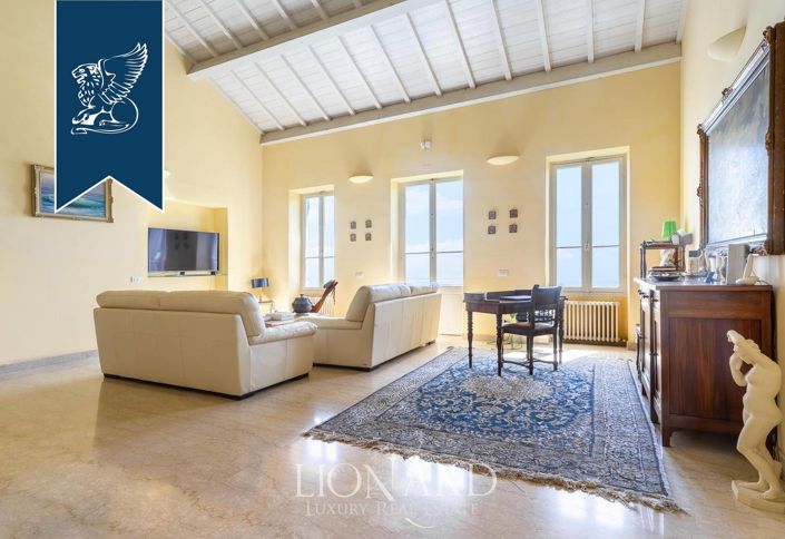 Image No.26-6 Bed Villa for sale