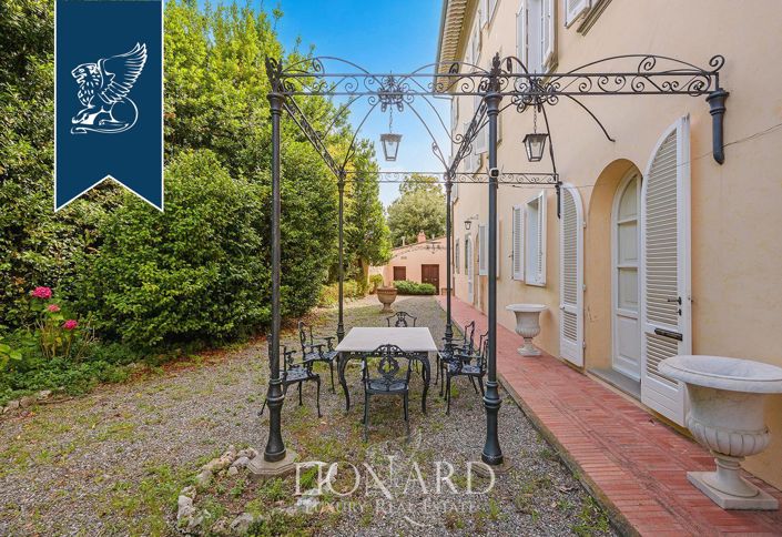 Image No.8-Propriété de 11 chambres à vendre à Vicopisano