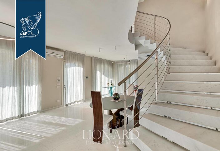 Image No.14-4 Bed Villa for sale