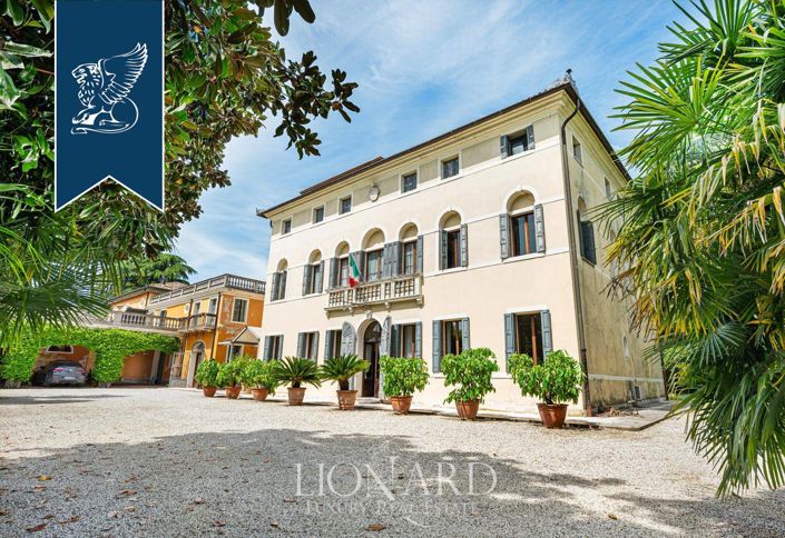 Image No.4-Villa de 8 chambres à vendre à Volpago del Mòntello