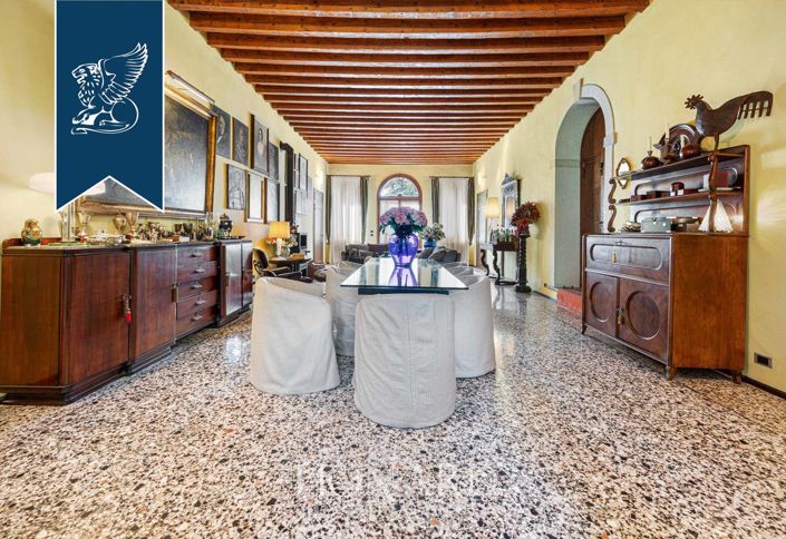 Image No.7-Villa de 8 chambres à vendre à Volpago del Mòntello