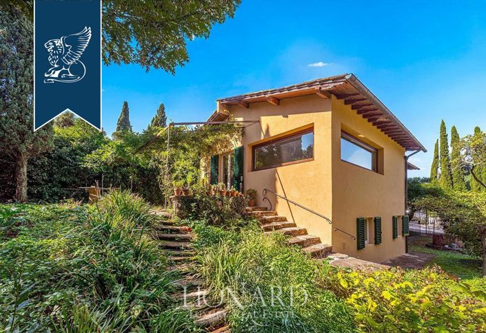 Image No.2-5 Bed Villa for sale