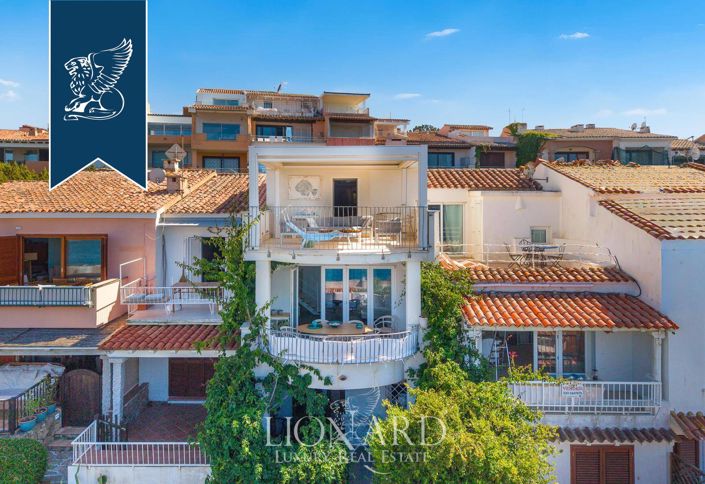 Image No.10-4 Bed Villa for sale