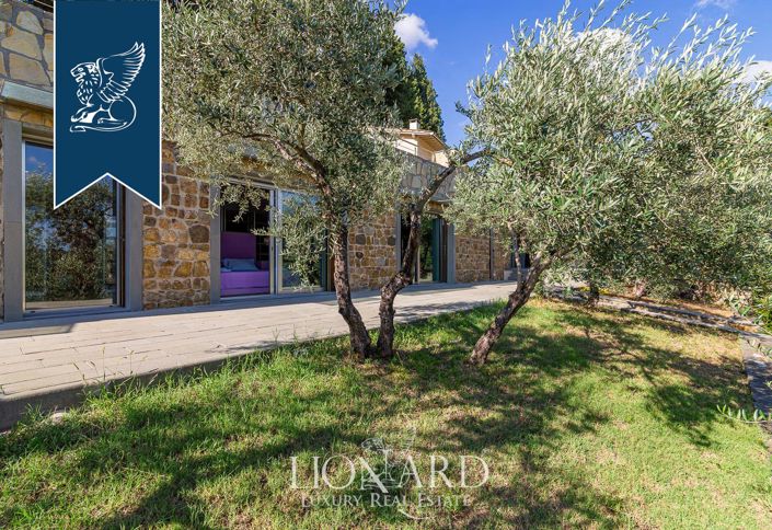Image No.35-15 Bed Villa for sale