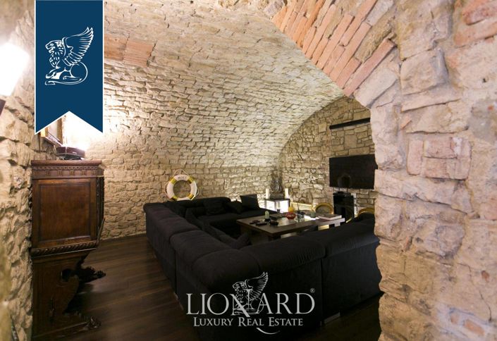 Image No.44-15 Bed Villa for sale