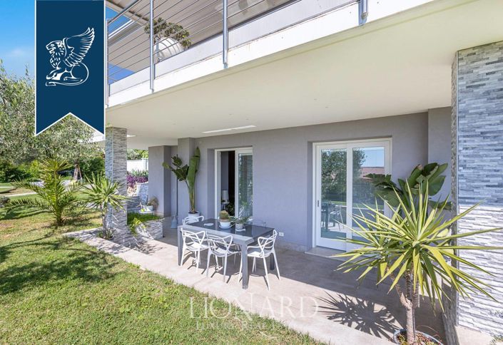 Image No.12-4 Bed Villa for sale