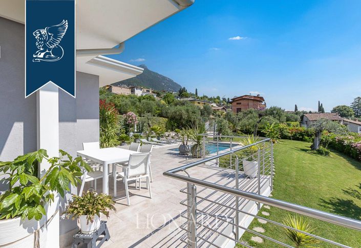 Image No.14-4 Bed Villa for sale