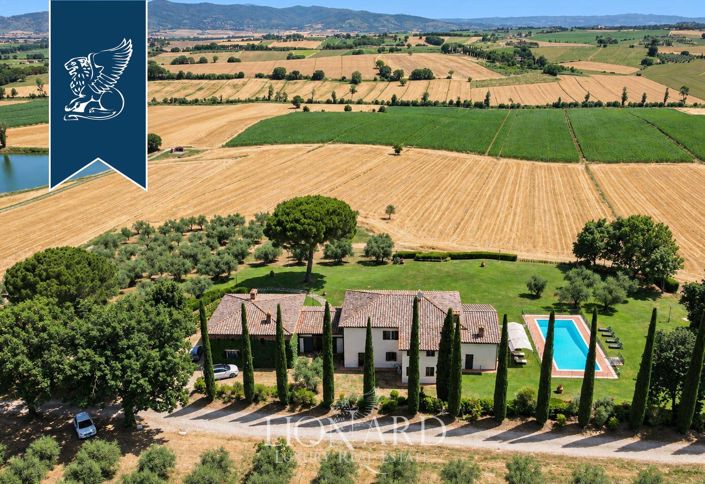 Image No.4-8 Bed Villa for sale