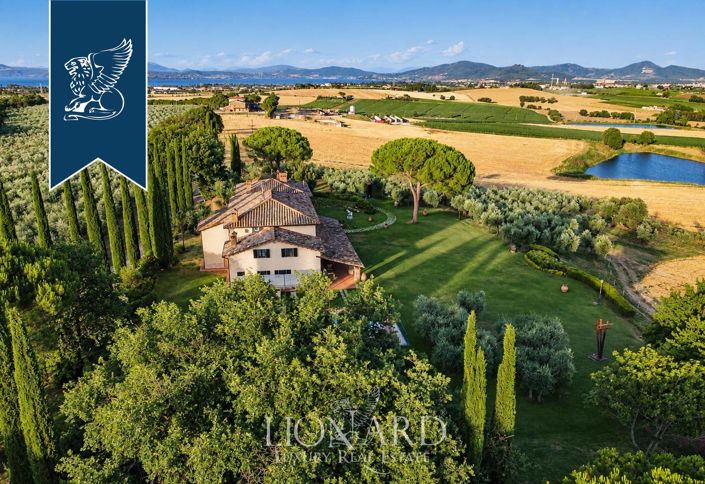 Image No.8-8 Bed Villa for sale