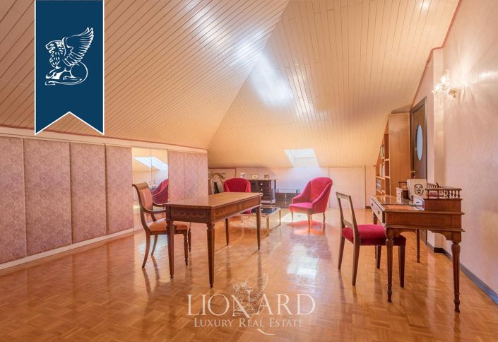Image No.14-6 Bed Apartment for sale