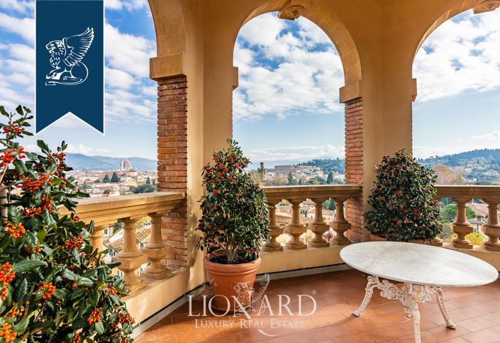 Magnificent villa apartment in Florence