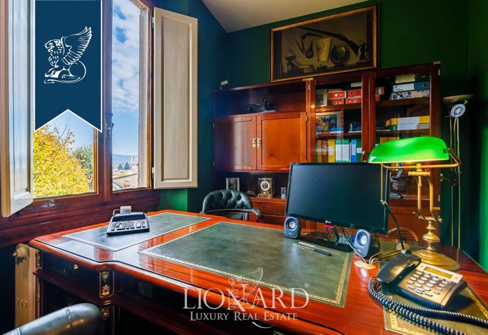 Image No.20-4 Bed Apartment for sale