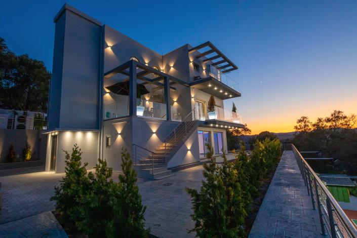 Image No.15-5 Bed Villa for sale