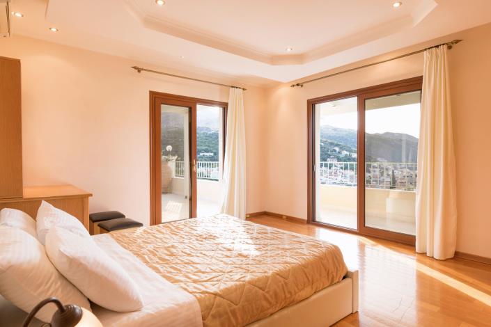 Image No.29-4 Bed Villa for sale
