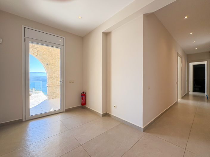 Image No.48-4 Bed Villa for sale