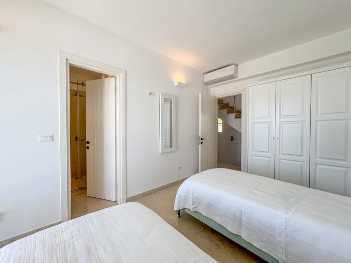 Image No.49-4 Bed Villa for sale