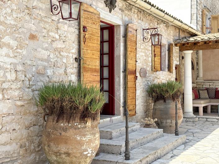 Image No.35-2 Bed Villa for sale