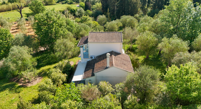 Image No.5-2 Bed Farmhouse for sale