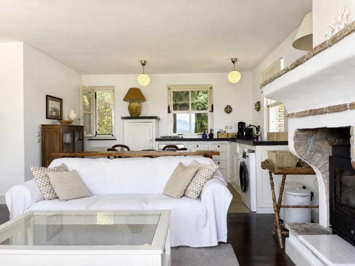 Image No.20-2 Bed Apartment for sale