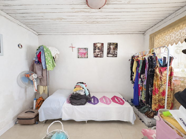 Image No.12-2 Bed House for sale