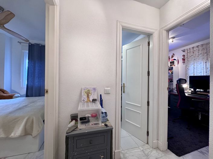 Image No.15-3 Bed Apartment for sale