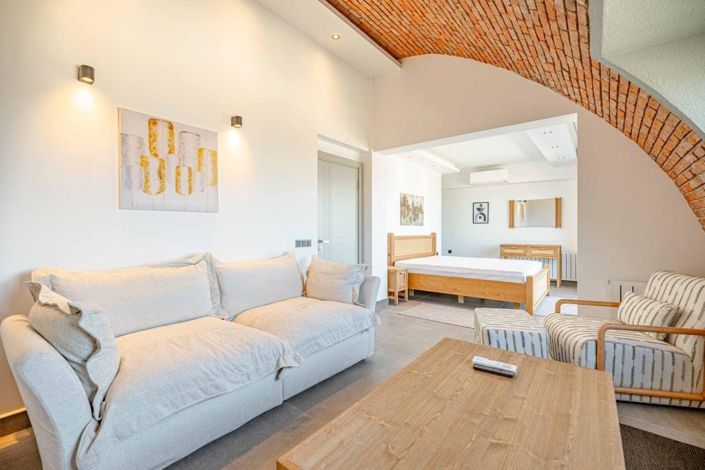 Image No.19-5 Bed Villa for sale