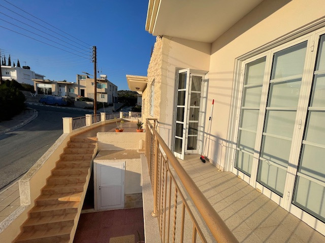 Image No.4-Propriété de 3 chambres à vendre à Larnaca