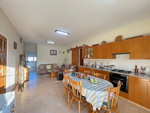 Image No.8-Propriété de 3 chambres à vendre à Larnaca