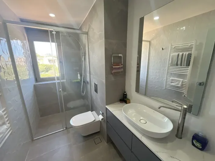 Image No.19-3 Bed House for sale