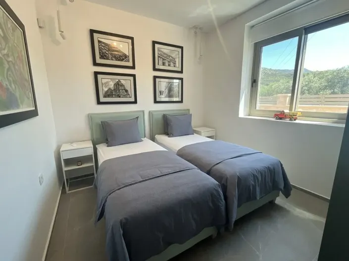 Image No.20-3 Bed House for sale