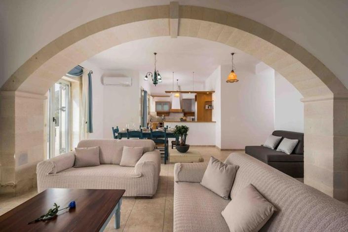 Image No.26-3 Bed House for sale