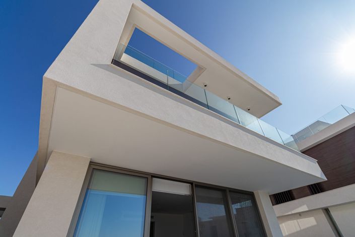 Image No.13-5 Bed House for sale